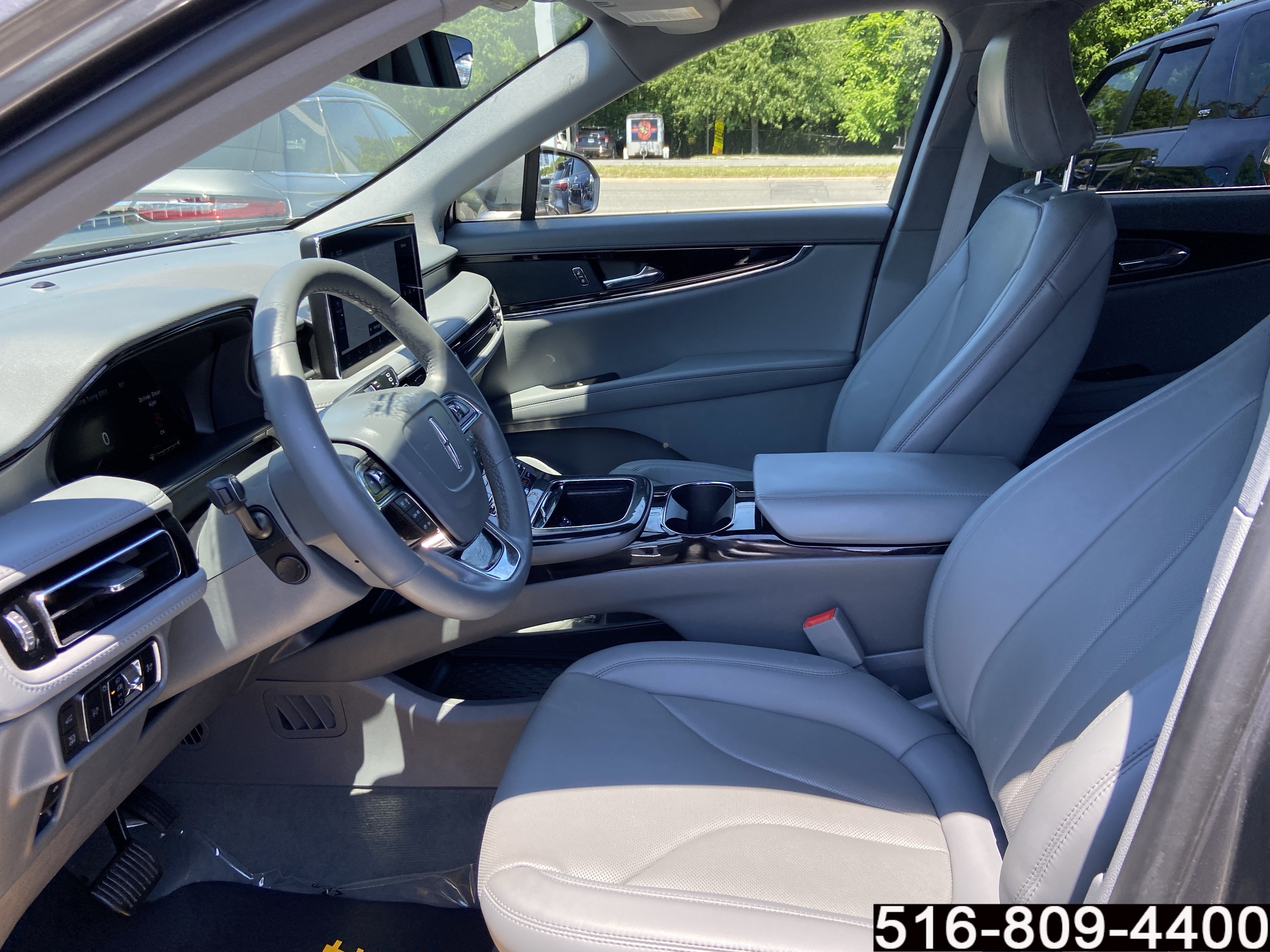 Used 2023 Lincoln Nautilus Reserve AWD/4WD image 22