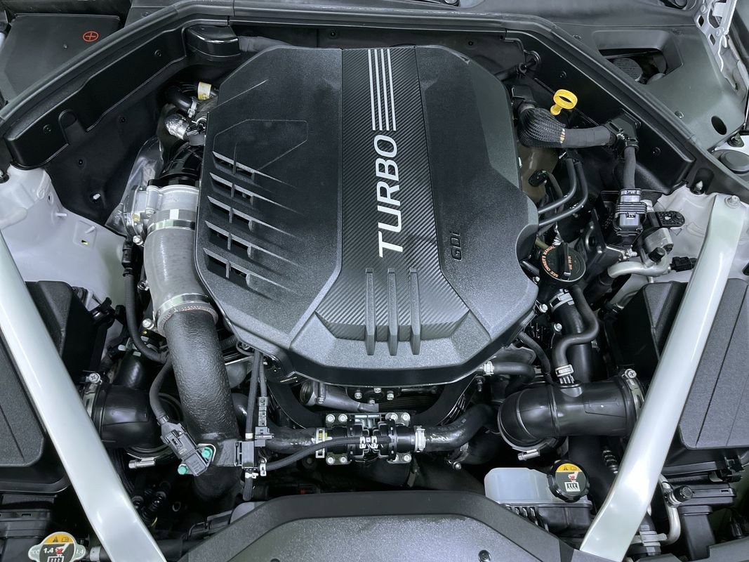 Used 2019 Genesis G70 3.3T Advanced image 30