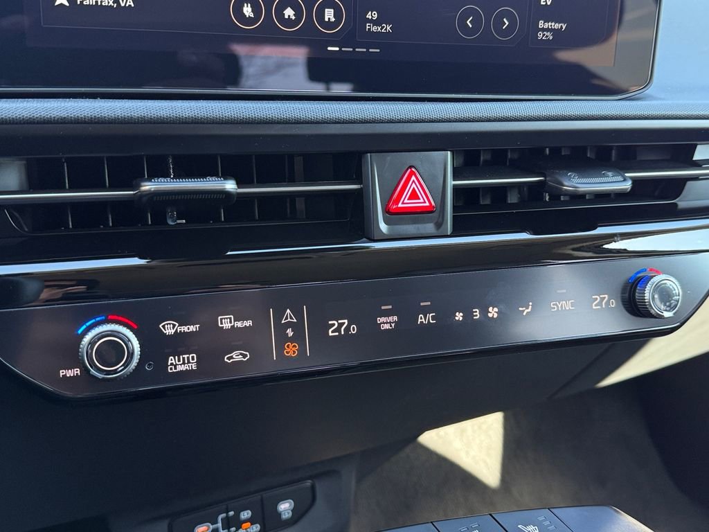 New 2025 Kia EV6 Light w/ Light LR Technology Package AWD/4WD image 17