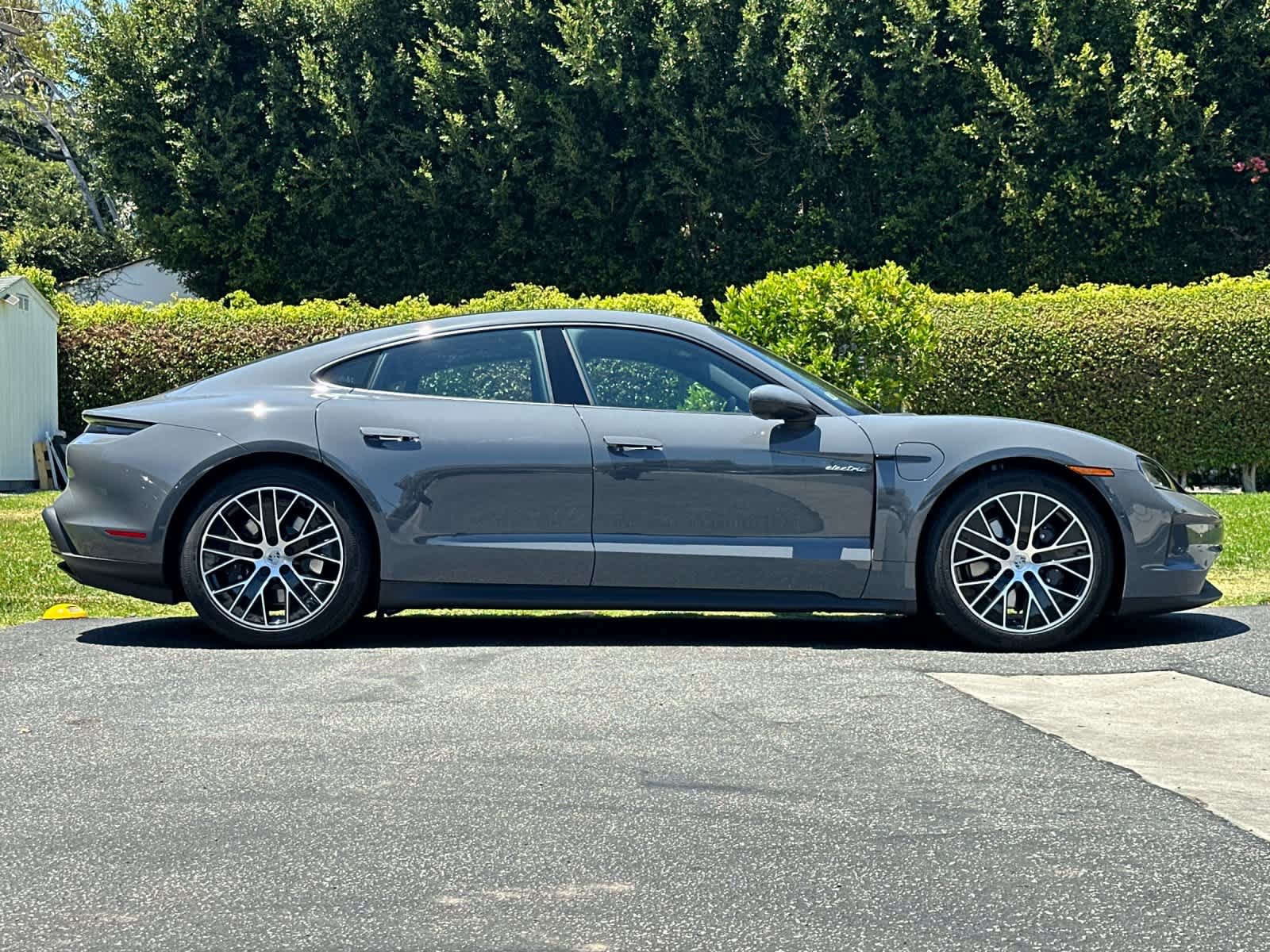 New 2026 Porsche Taycan RWD image 9
