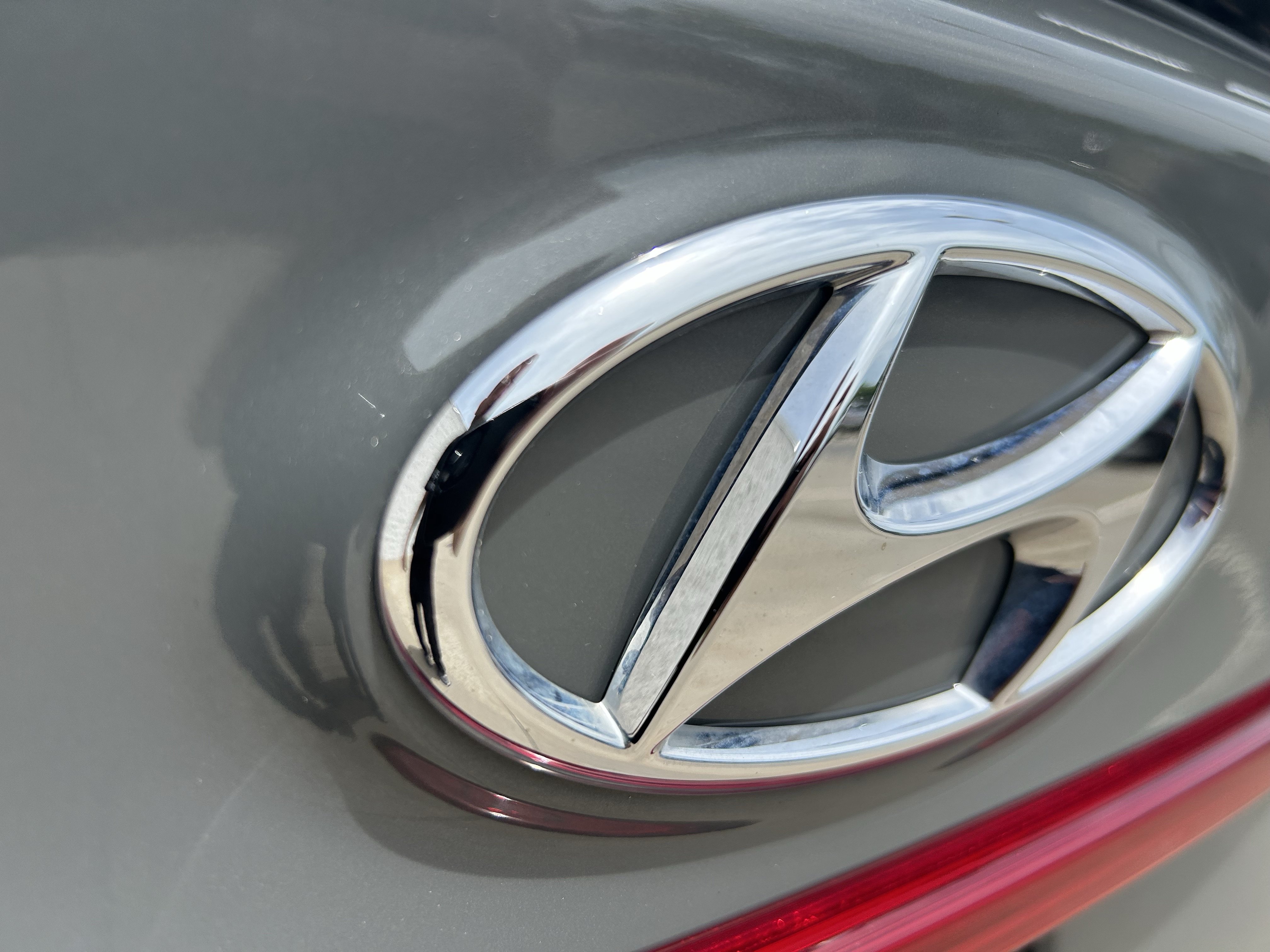 Used 2022 Hyundai Santa Fe Limited AWD/4WD image 5
