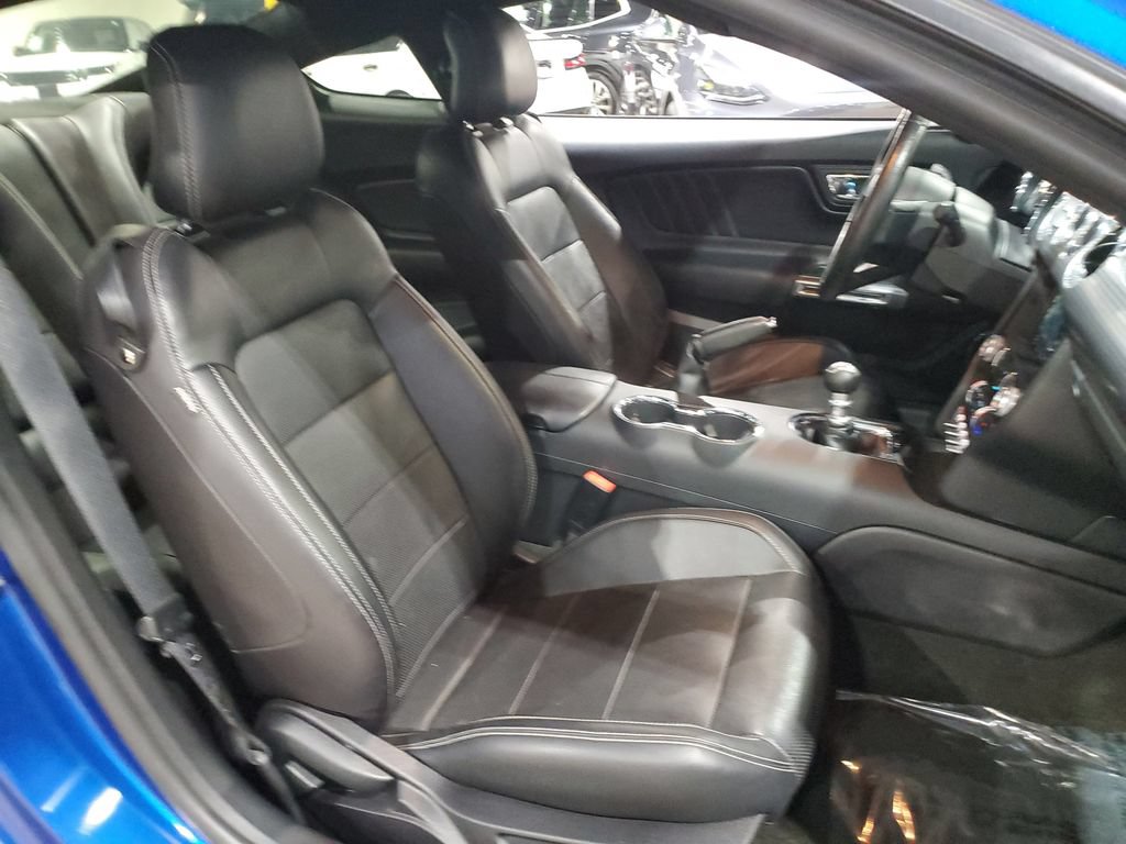 Used 2017 Ford Mustang GT Premium w/ GT Performance Package RWD image 13
