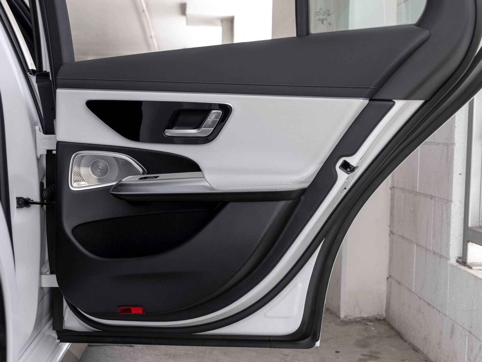 New 2026 Mercedes-Benz E 53 AMG e 4MATIC Sedan image 21