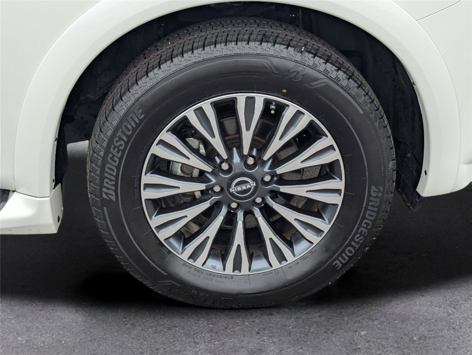 Used 2024 Nissan Armada SL w/ Midnight Edition Package RWD image 6