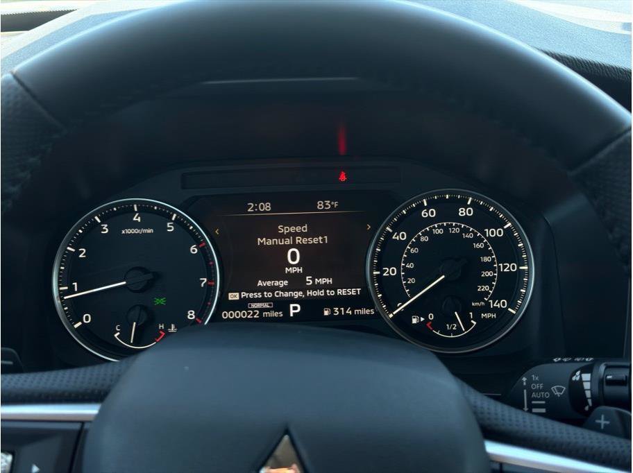 Used 2025 Mitsubishi Outlander SE AWD/4WD image 11