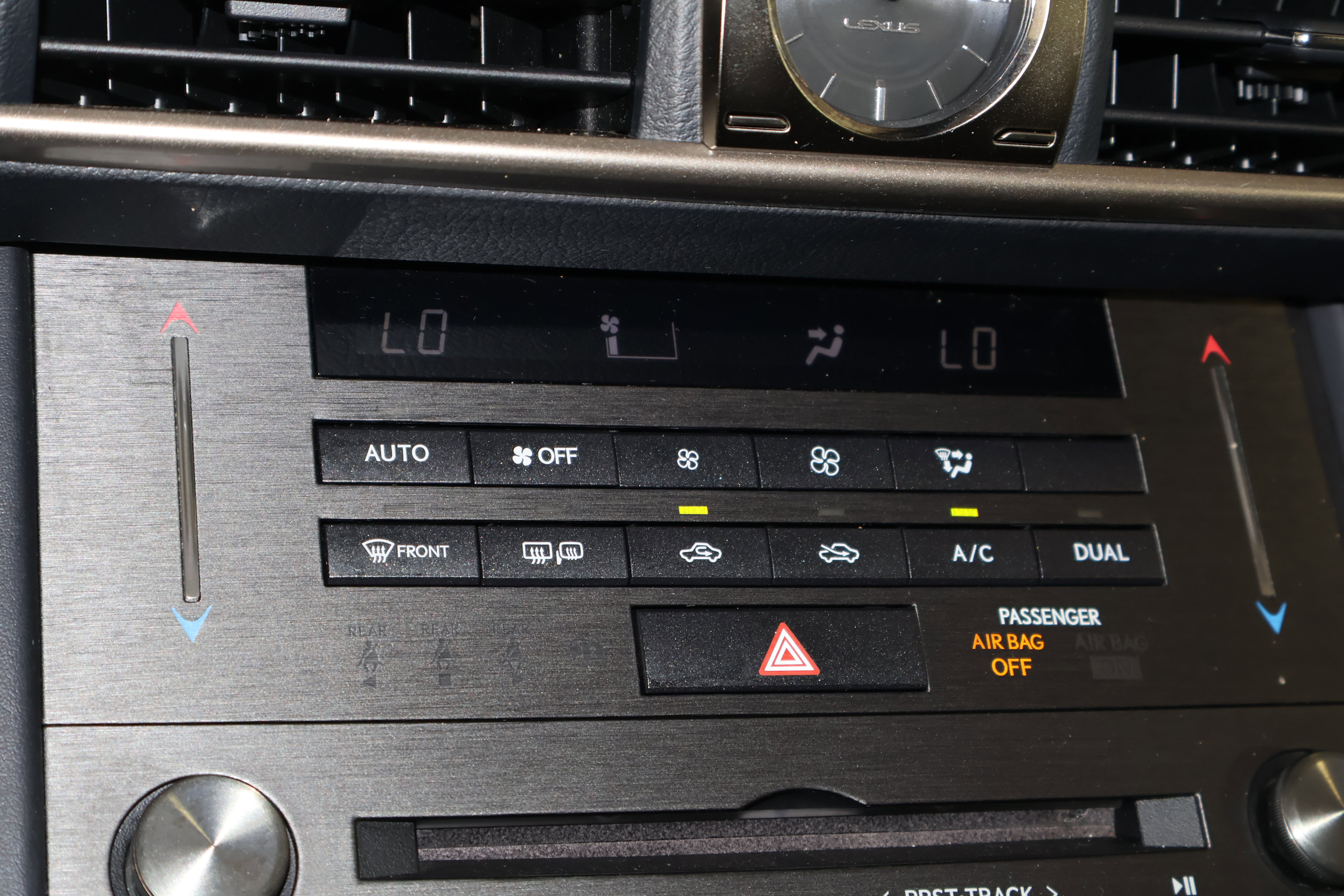 Used 2019 Lexus IS 300 w/ Premium Package image 29