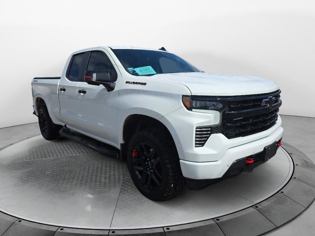 Certified 2024 Chevrolet Silverado 1500 RST w/ Redline Edition AWD/4WD image 4