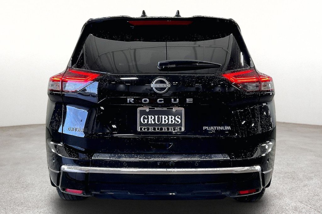 Used 2025 Nissan Rogue Platinum w/ Tech Package FWD image 5