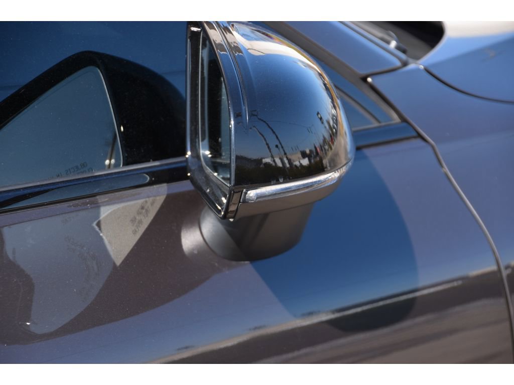 Used 2025 Volvo S60 B5 Plus FWD image 27