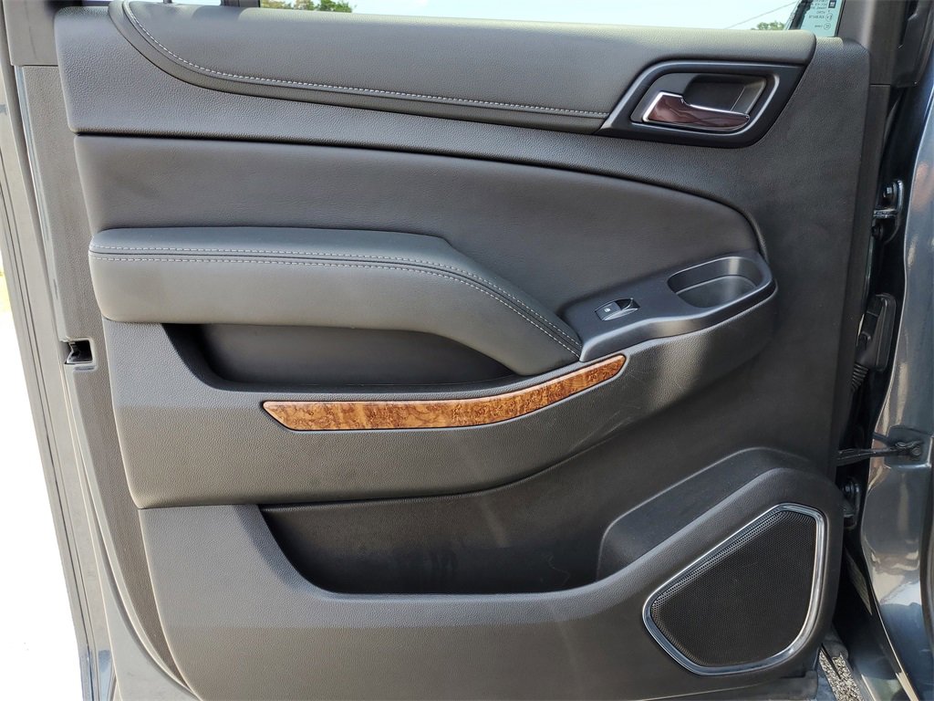 Used 2019 Chevrolet Suburban Premier w/ Premier Plus Edition image 11