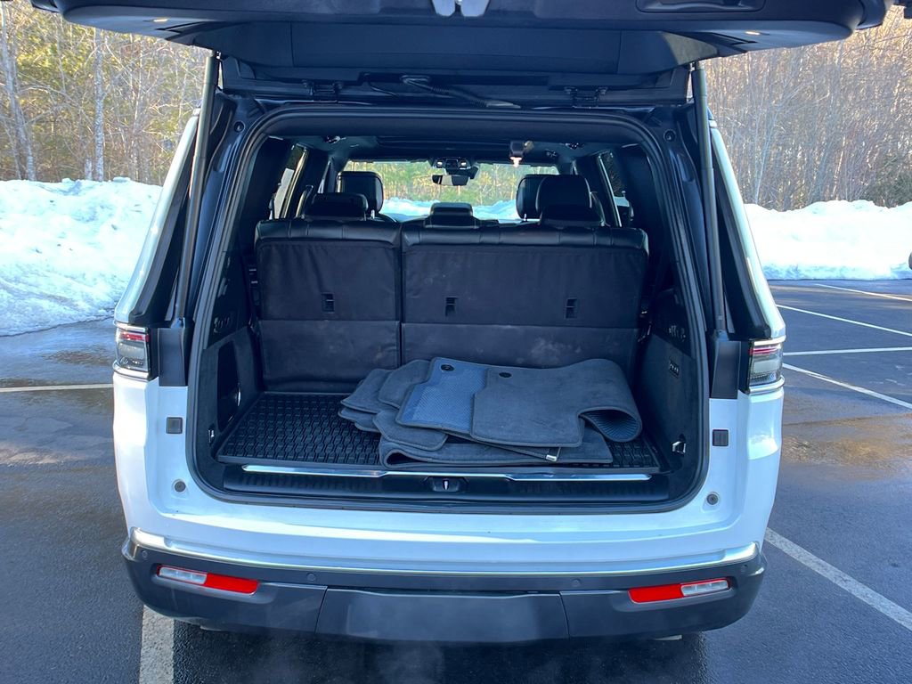 Used 2022 Jeep Grand Wagoneer Series I w/ Flexible Seating Group image 25