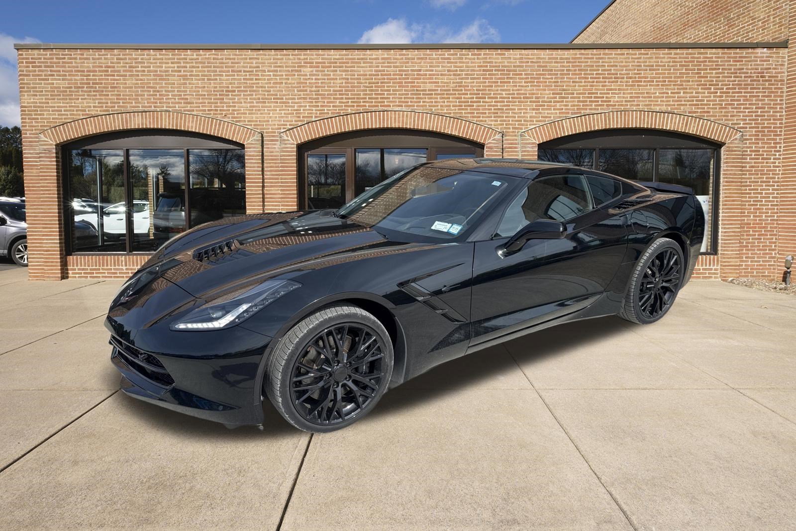Used 2016 Chevrolet Corvette Stingray Coupe w/ 2LT Preferred Equipment Group RWD image 7