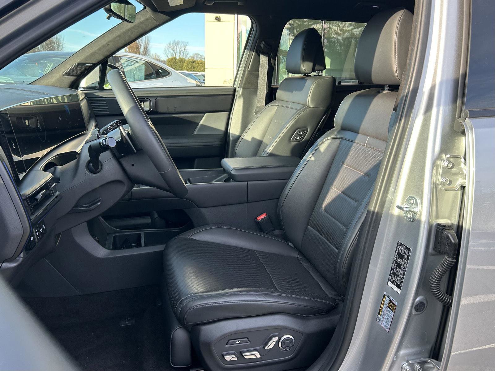 Certified 2024 Hyundai Santa Fe Calligraphy image 14