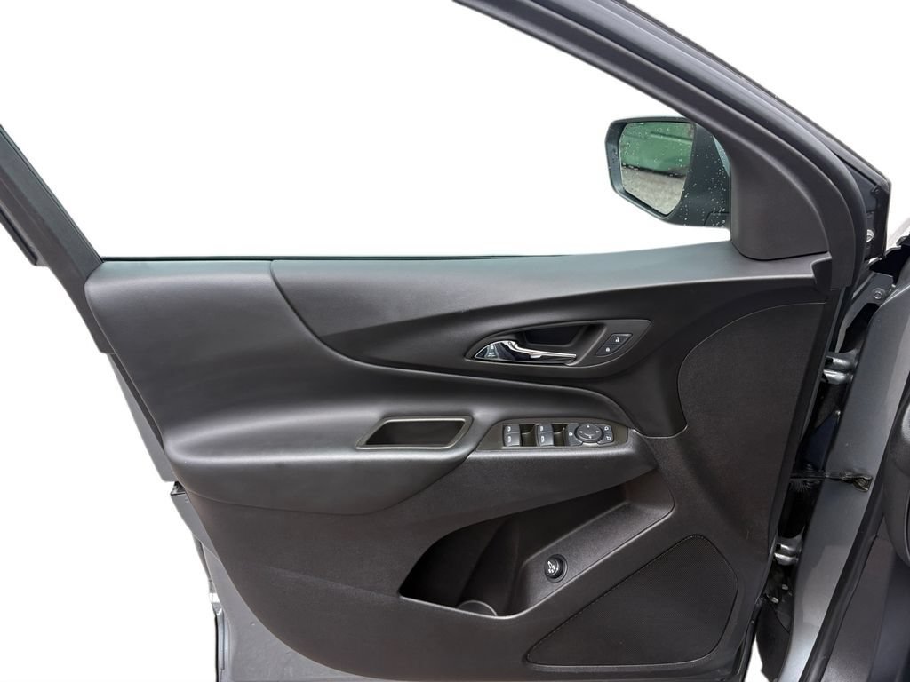 Used 2024 Chevrolet Equinox LT AWD/4WD image 17