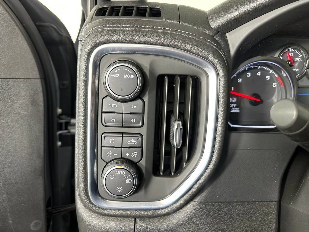 Used 2021 Chevrolet Silverado 1500 RST w/ Z71 Off-Road Package AWD/4WD image 24
