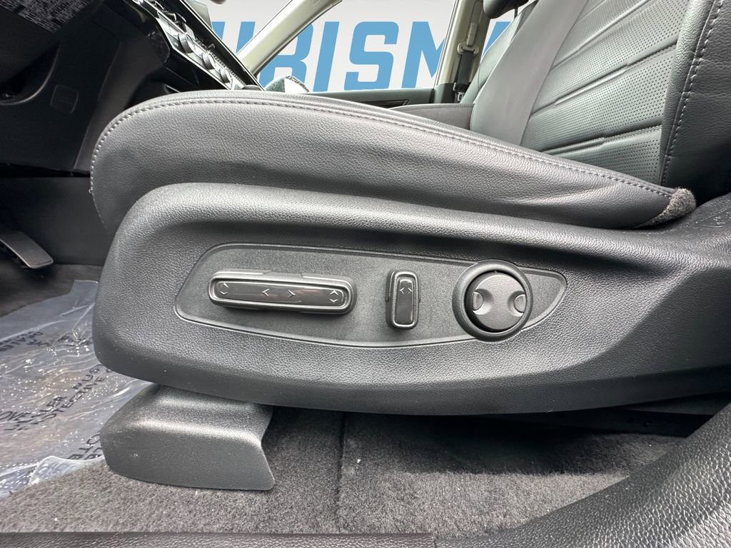 Used 2023 Honda CR-V EX-L image 16