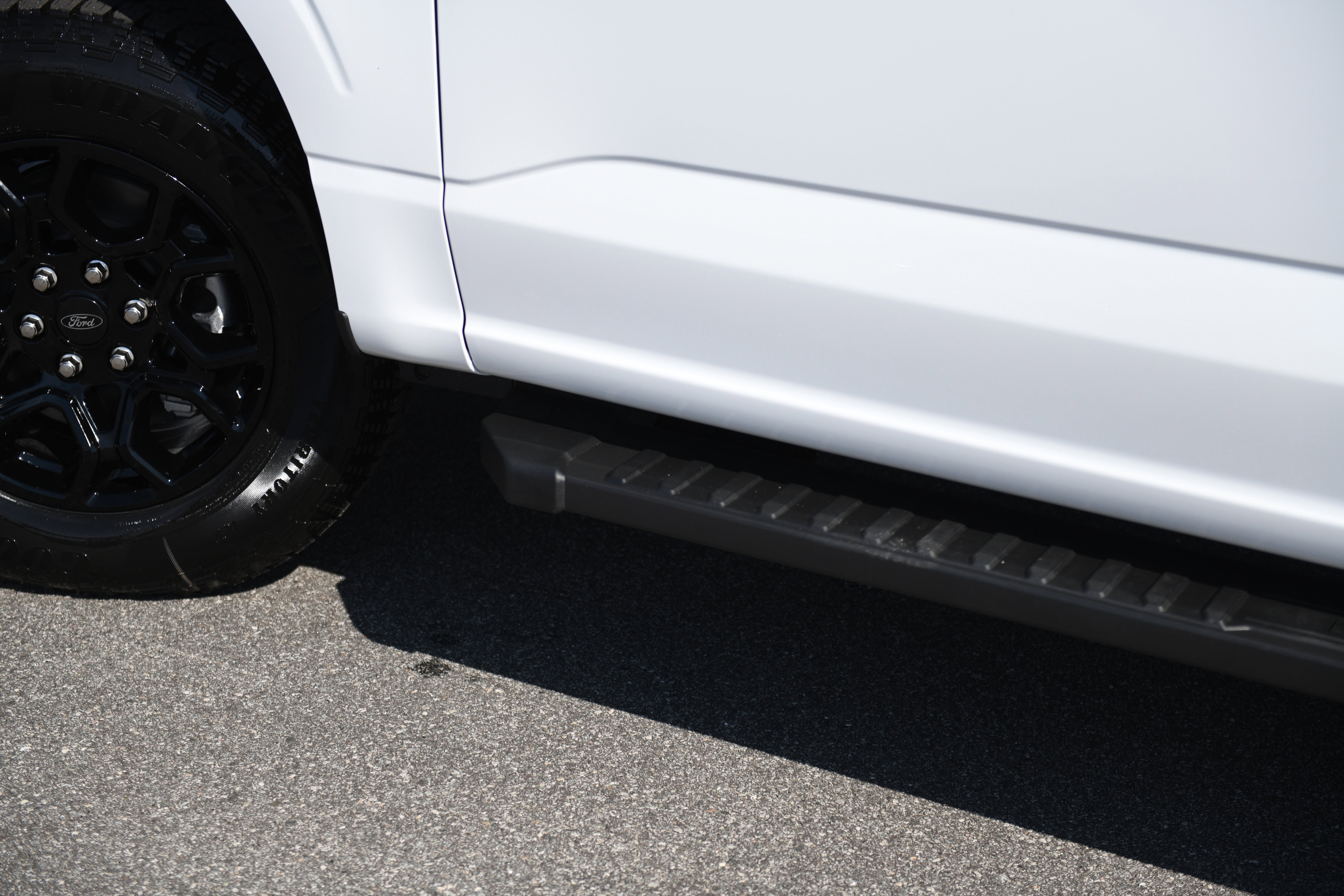 New 2026 Ford F150 XLT w/ XLT Black Appearance Package image 9