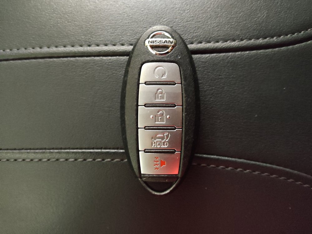 Used 2020 Nissan Rogue SV FWD image 32