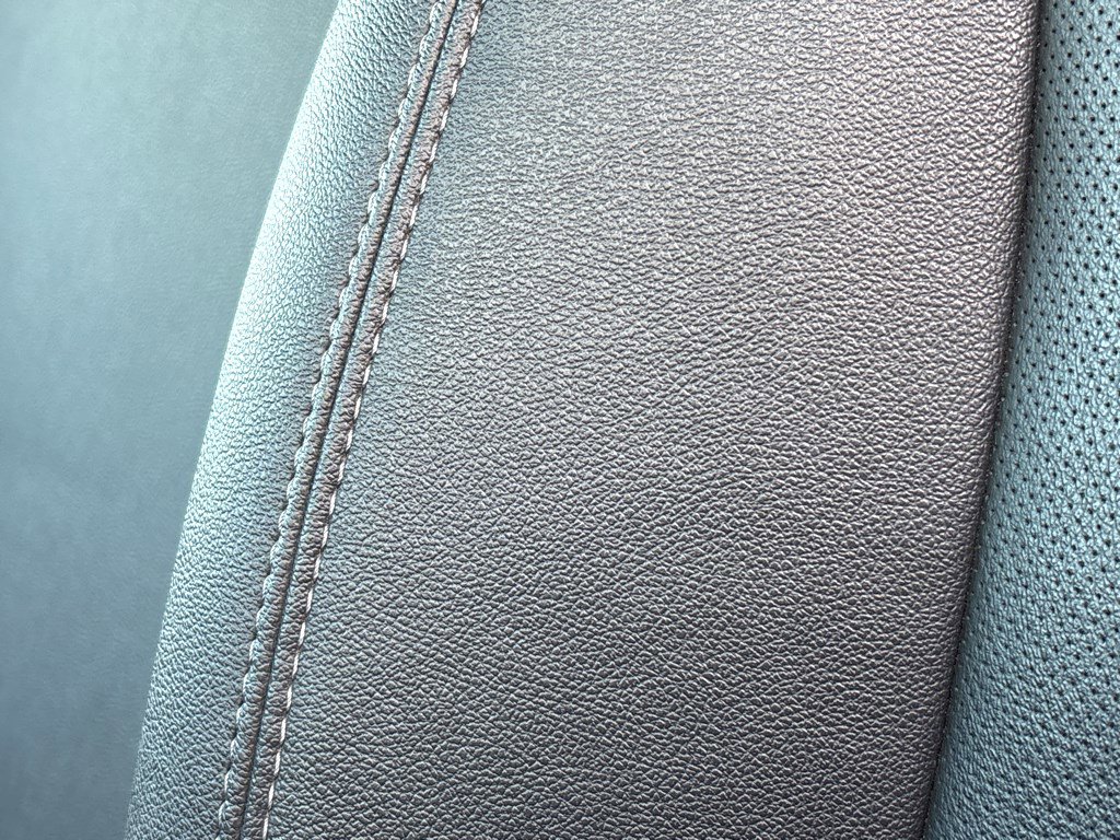 Used 2025 GMC Sierra 1500 SLT image 6