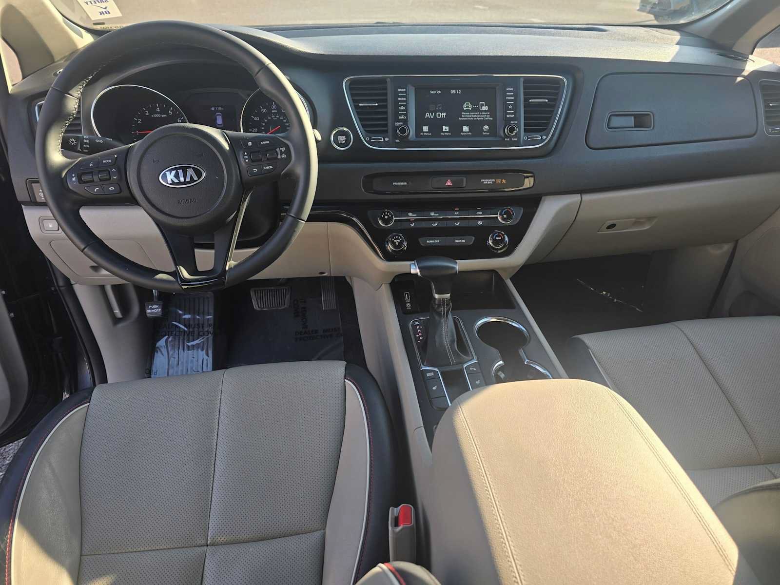 Used 2020 Kia Sedona EX FWD image 18