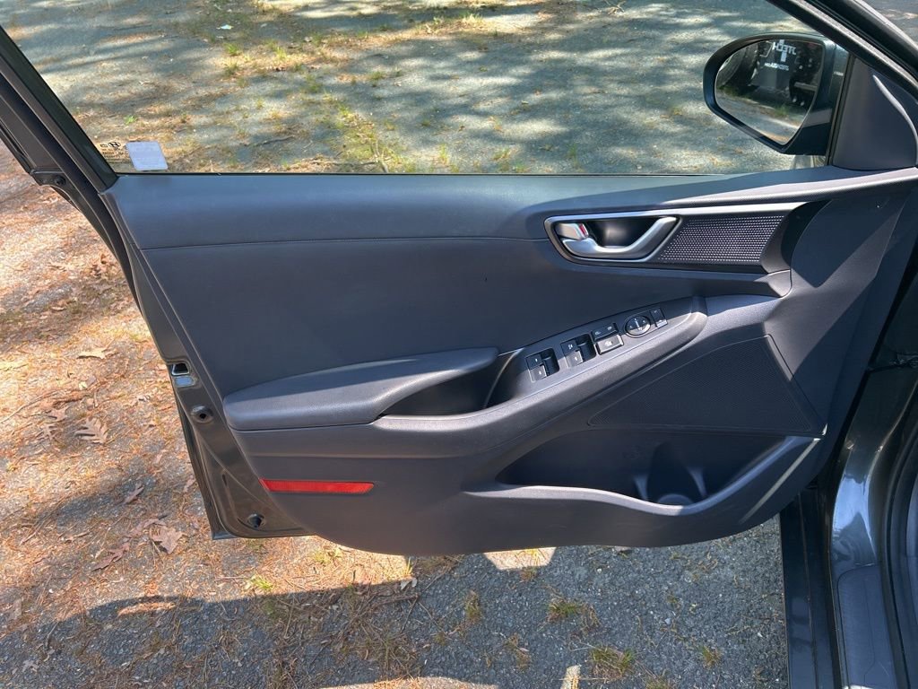 Used 2022 Hyundai Ioniq Blue image 14