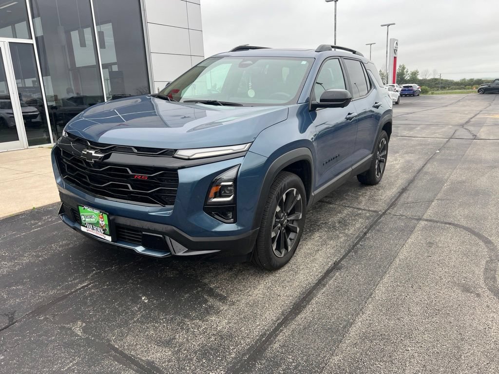 Used 2025 Chevrolet Equinox RS w/ Safety and Technology Package AWD/4WD image 5