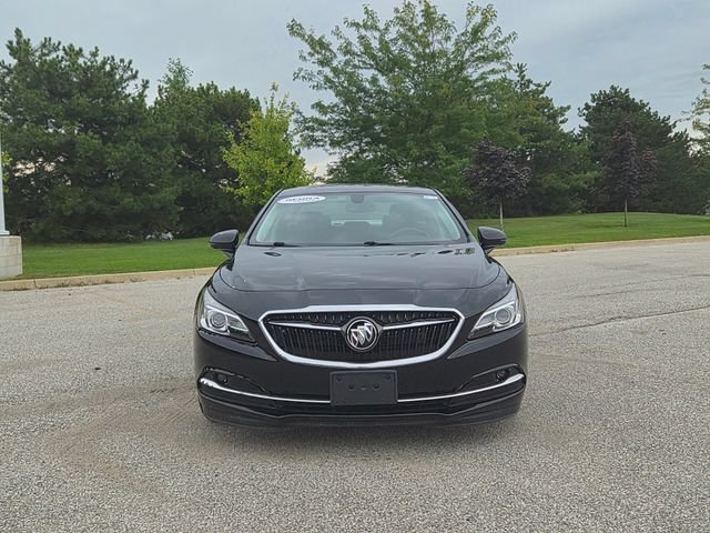 Used 2017 Buick LaCrosse Essence FWD video 2