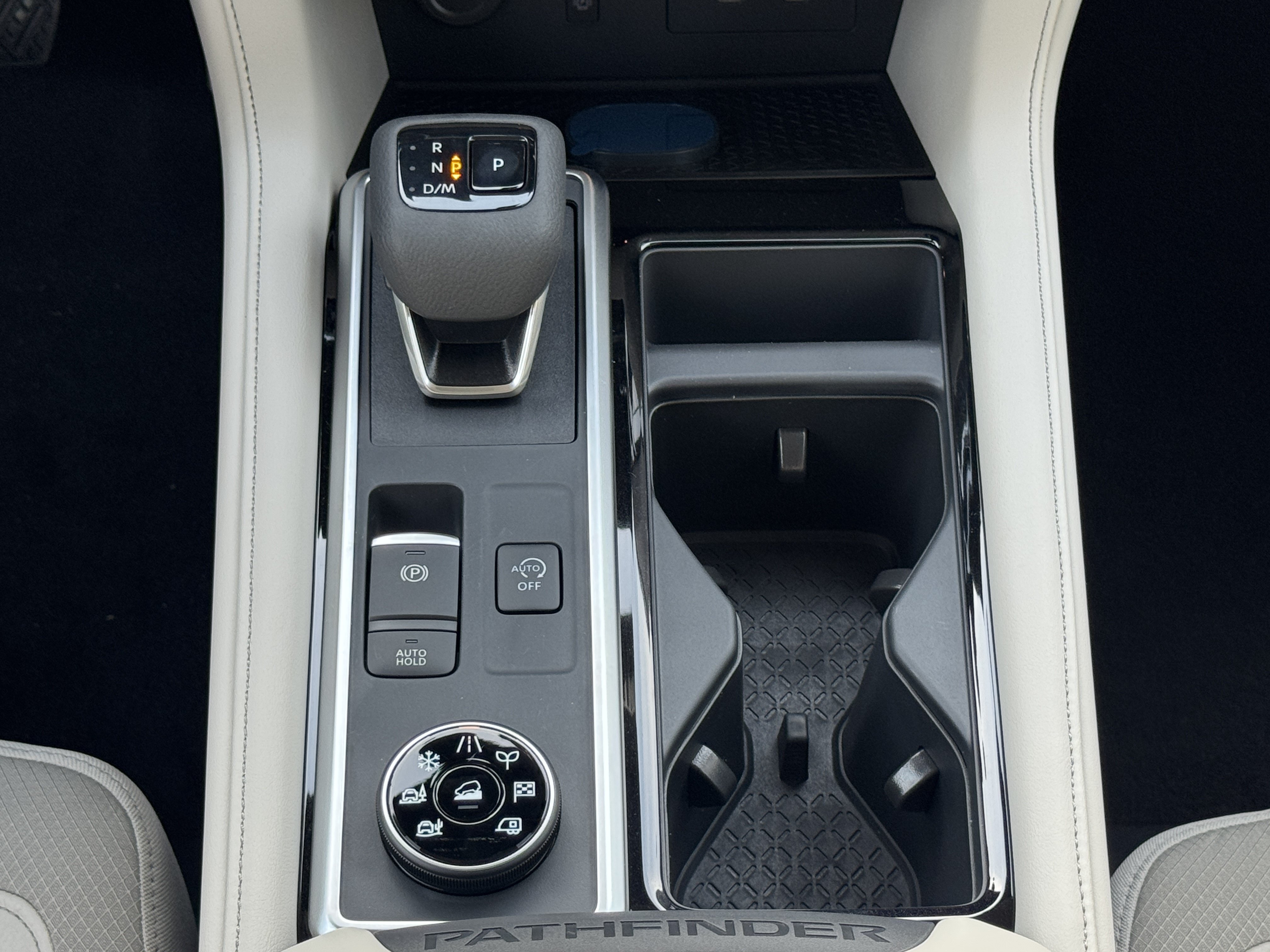 New 2026 Nissan Pathfinder SL AWD/4WD image 15