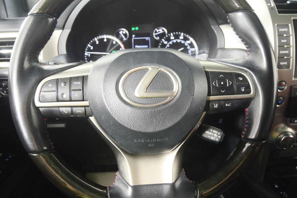 Used 2020 Lexus GX 460 Luxury w/ Luxury Sport Package AWD/4WD image 20