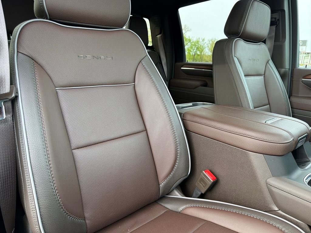 Used 2025 GMC Sierra 2500 Denali w/ Denali Reserve Package image 39