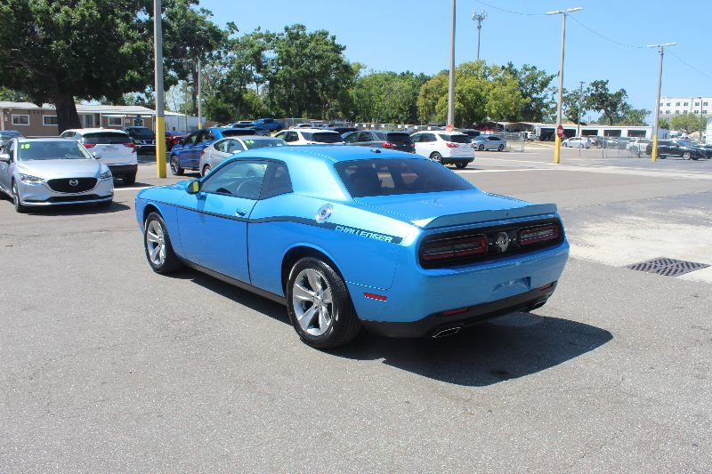 Used 2019 Dodge Challenger SXT image 5