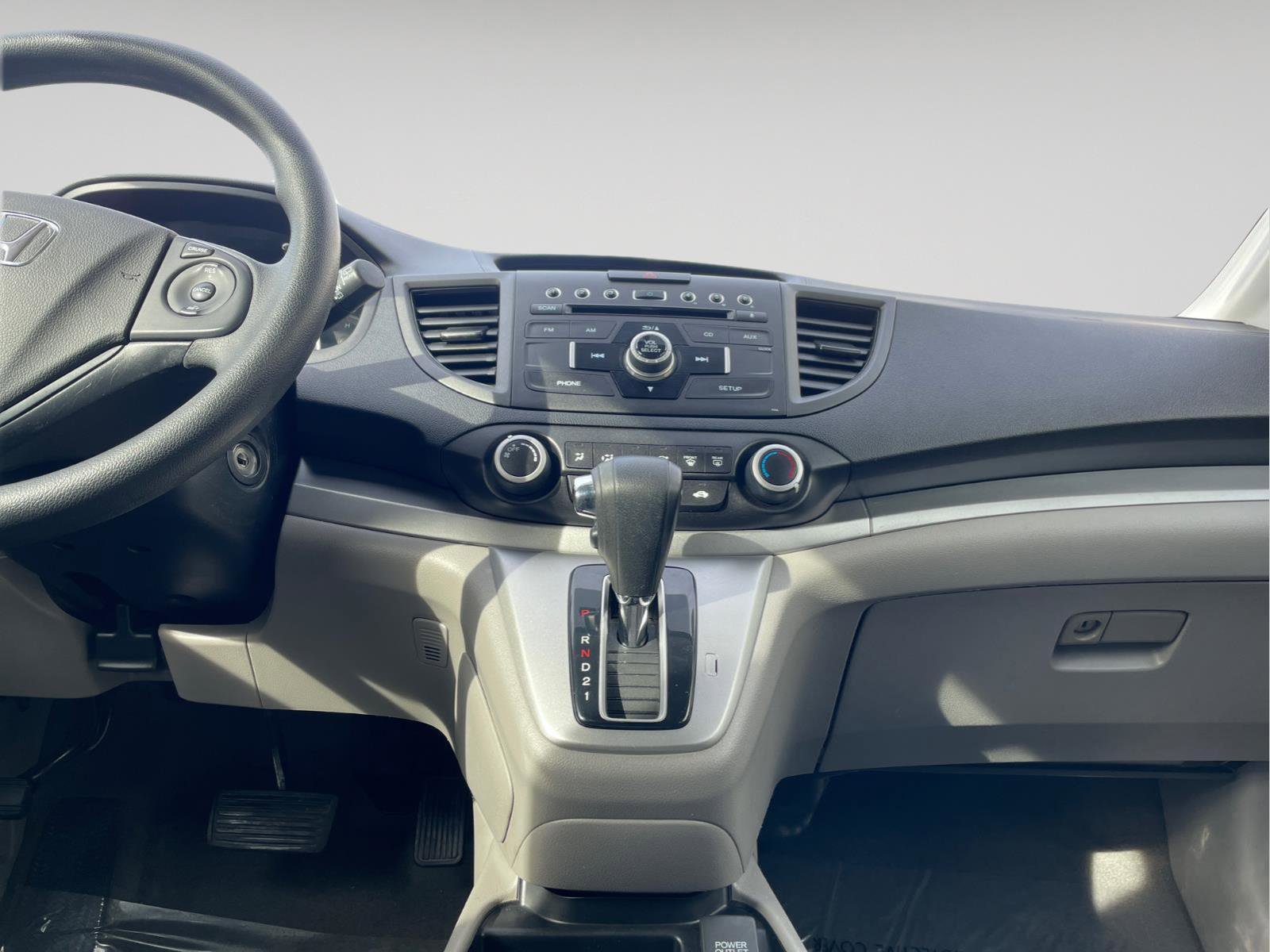 Used 2014 Honda CR-V LX image 2