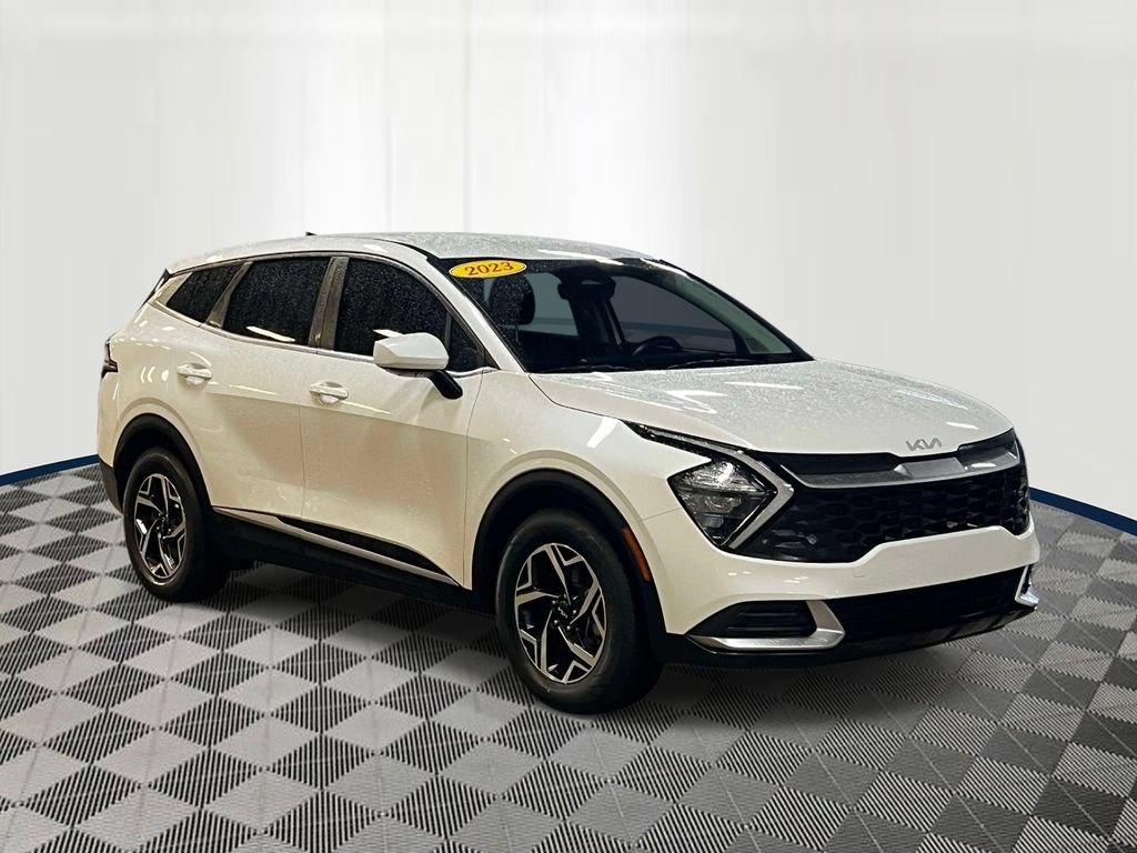 Used 2023 Kia Sportage LX FWD image 6