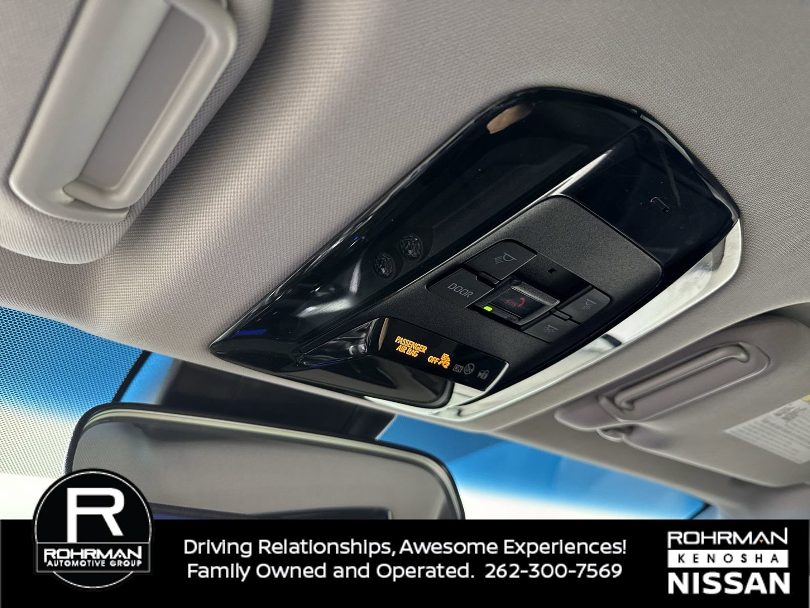 Used 2024 Toyota Venza LE image 10