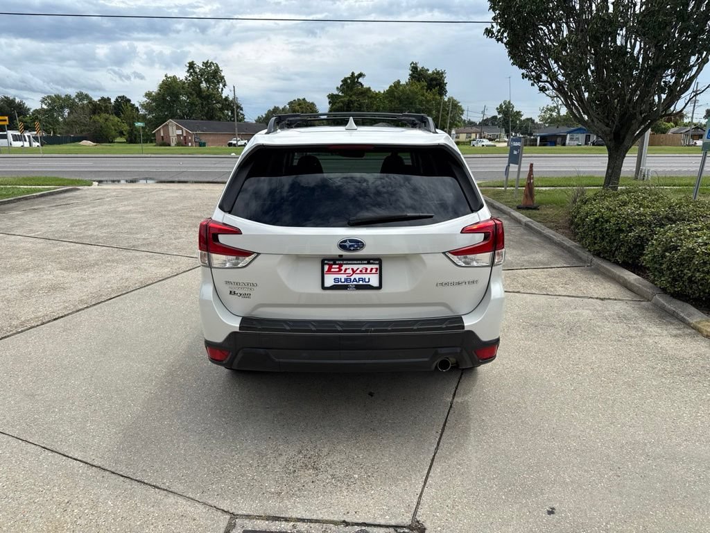 Used 2021 Subaru Forester Limited AWD/4WD image 6