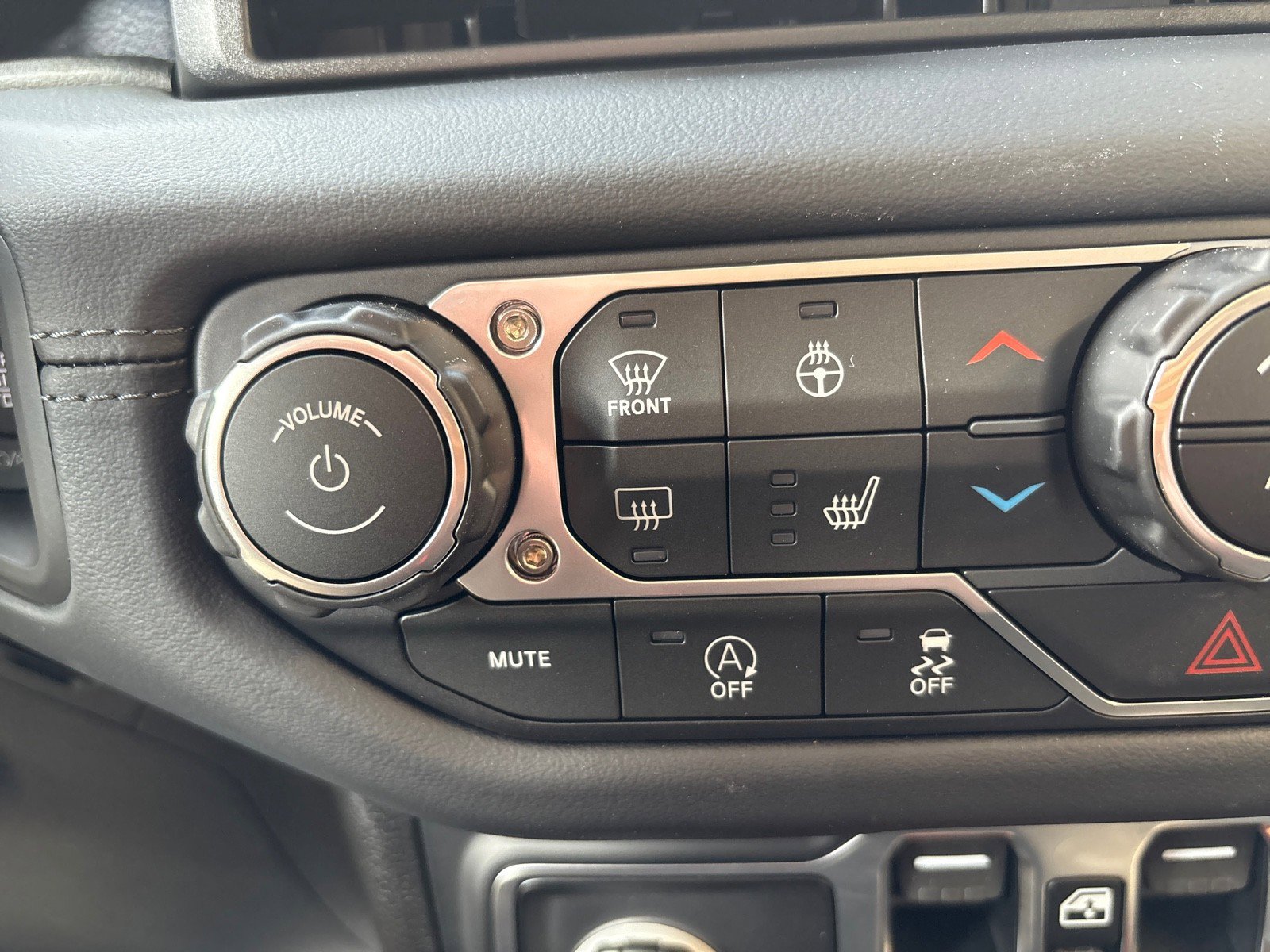 New 2026 Jeep Wrangler Unlimited Rubicon image 17