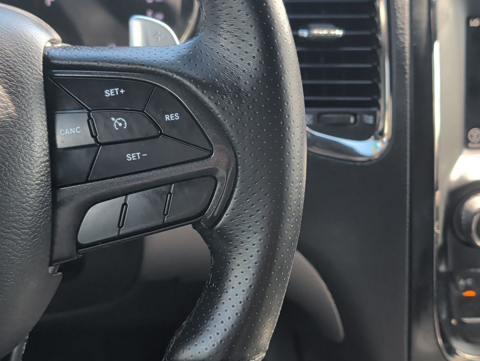 Used 2019 Dodge Durango GT AWD/4WD image 15