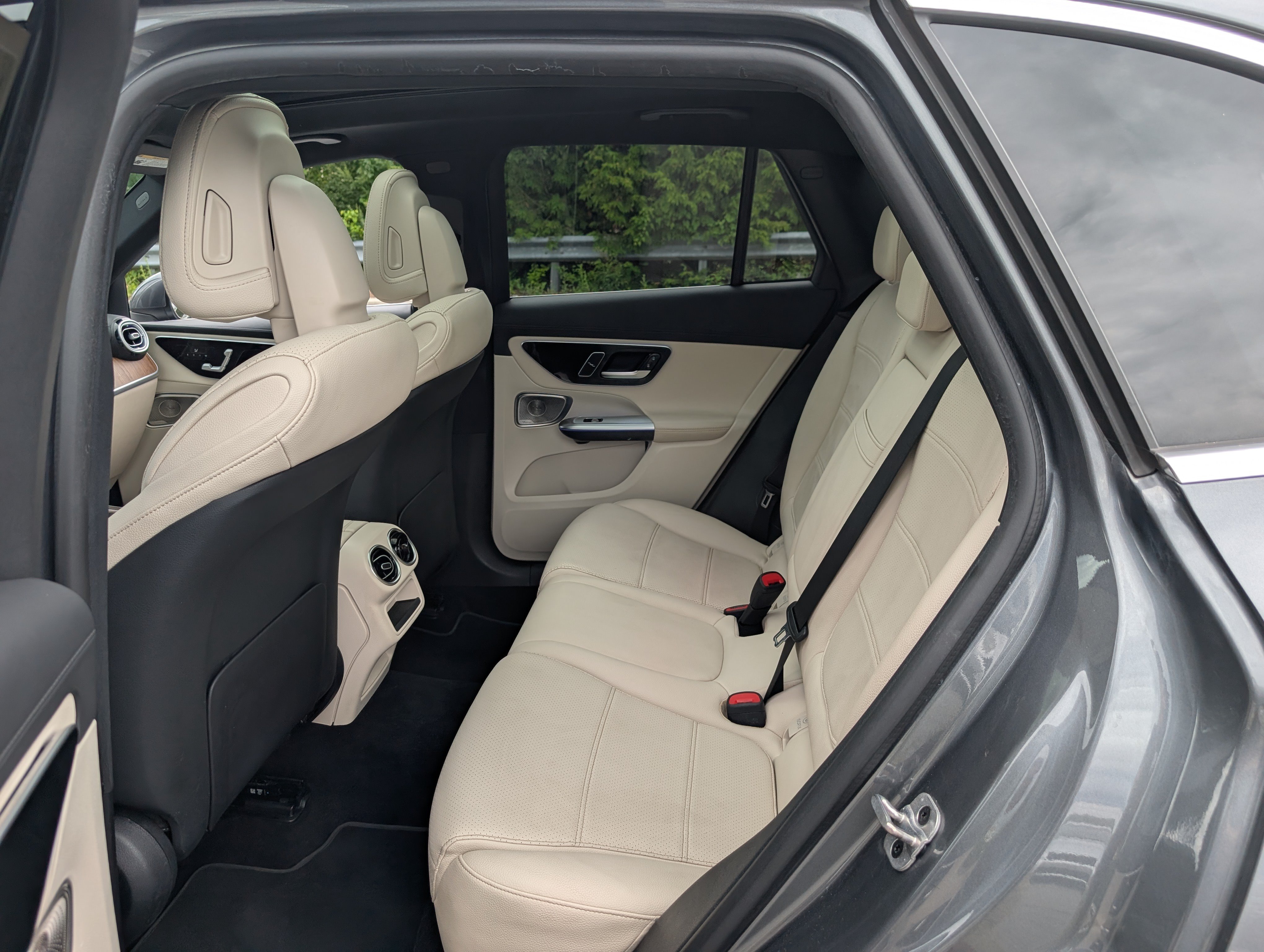Used 2023 Mercedes-Benz GLC 300 4MATIC image 15
