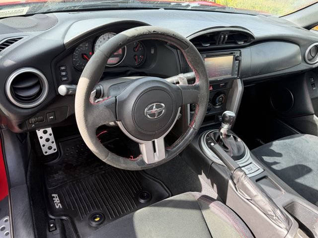 Used 2014 Scion FR-S image 9