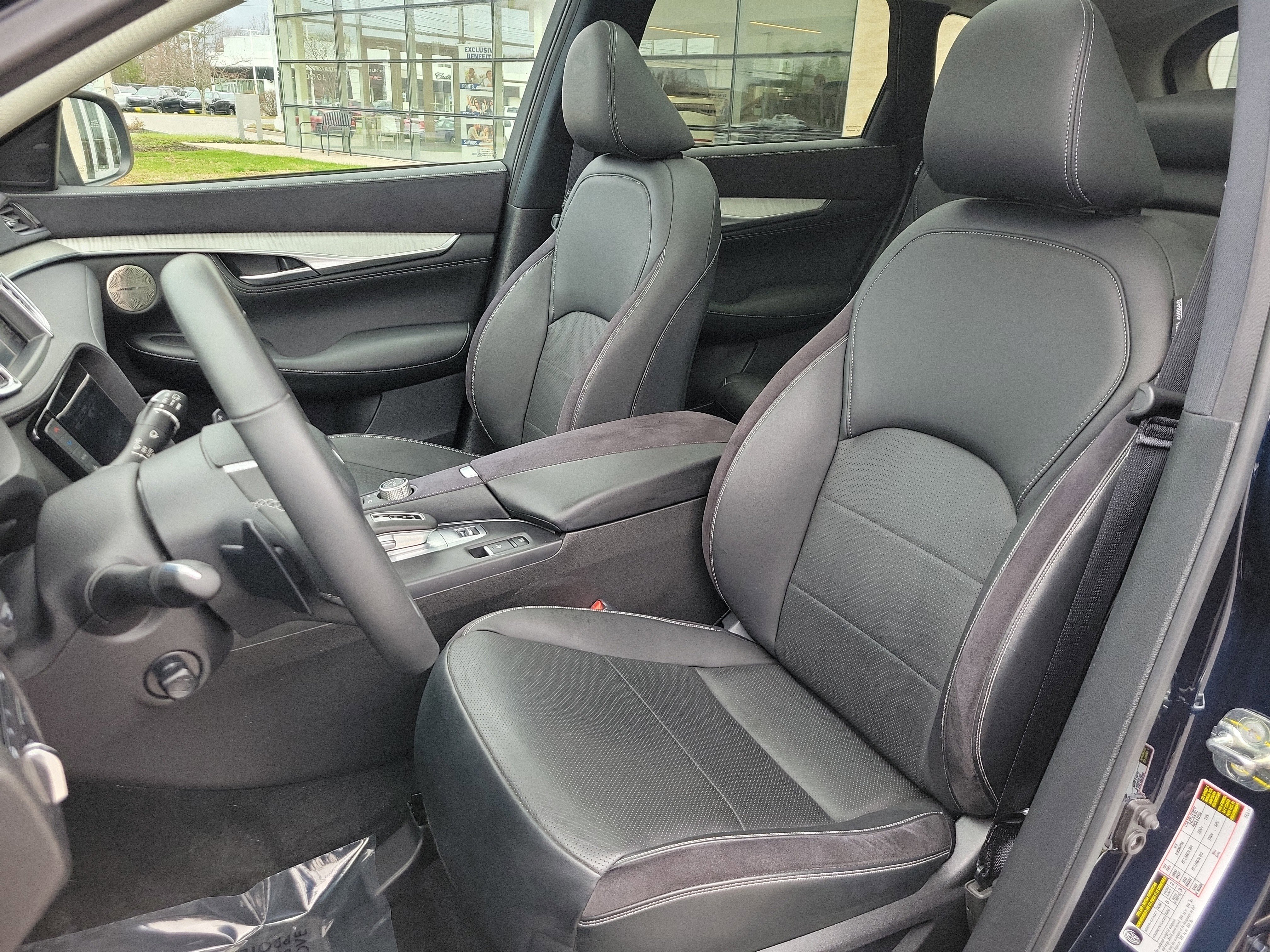 Used 2023 INFINITI QX50 Sensory AWD/4WD image 4
