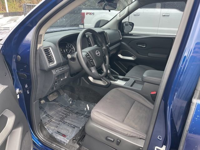 Used 2022 Nissan Frontier SV w/ Technology Package image 9