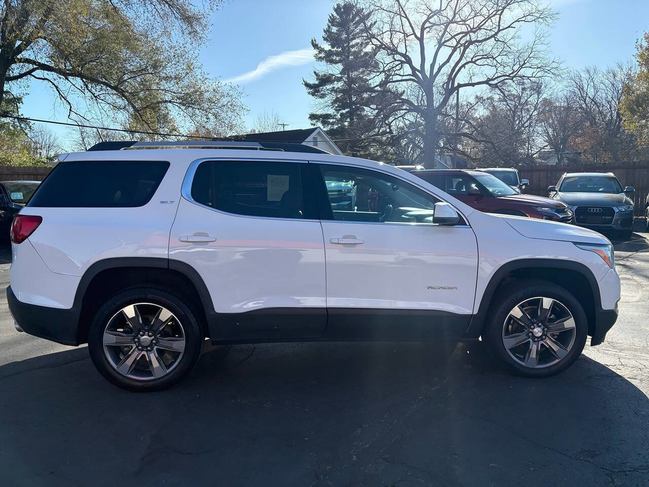 Used 2019 GMC Acadia SLT w/ LPO, Cargo Package image 6