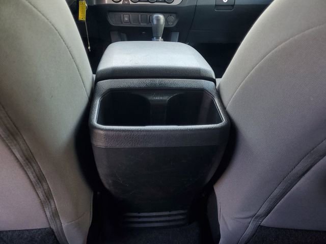 Used 2022 Toyota Tacoma SR image 13
