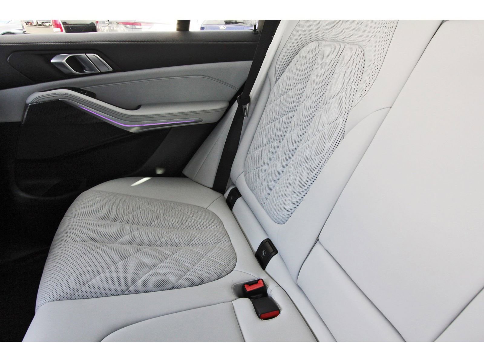 Used 2023 BMW X5 xDrive40i w/ M Sport Package image 14