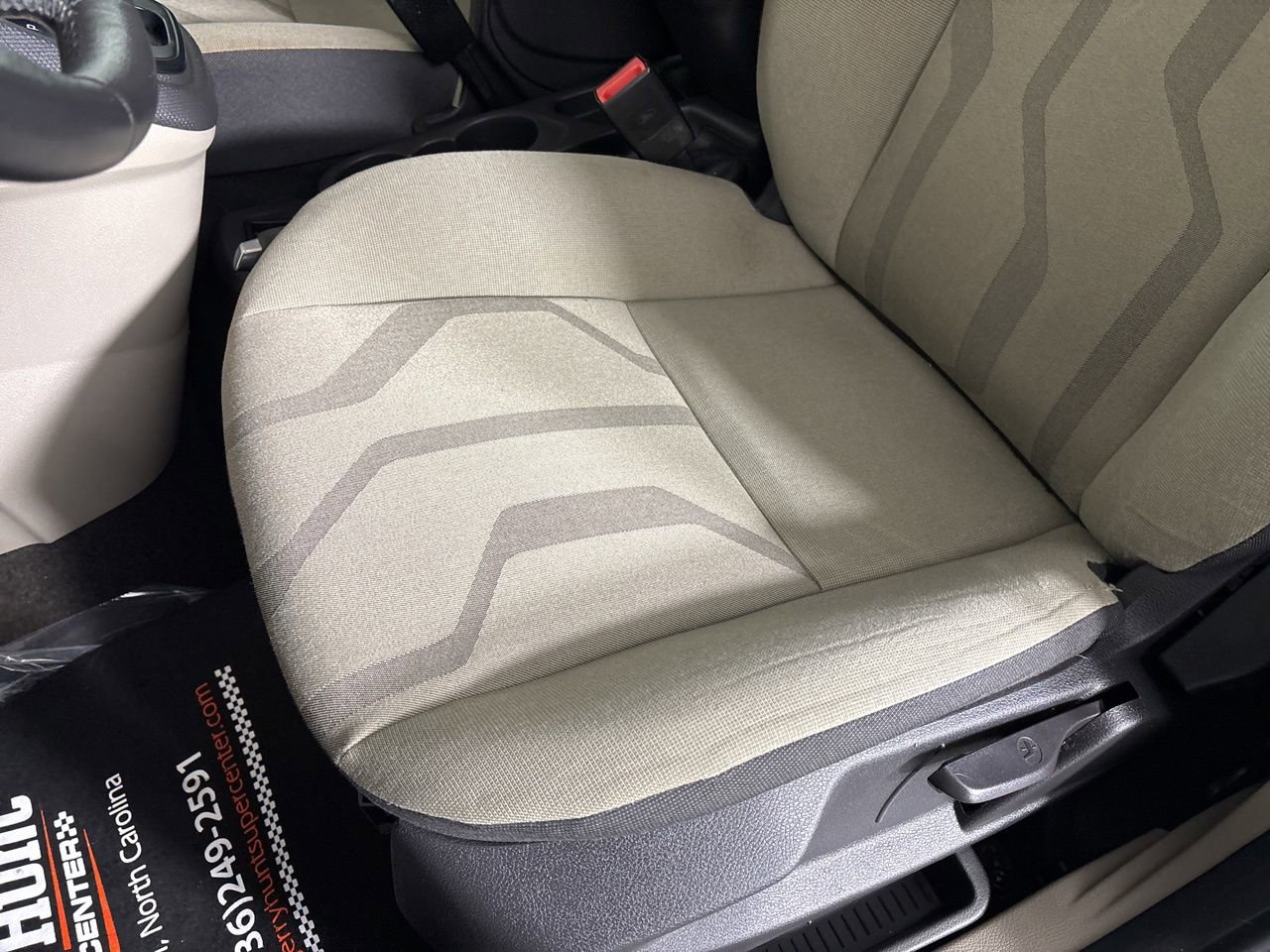 Used 2015 Ford Transit Connect XLT image 10