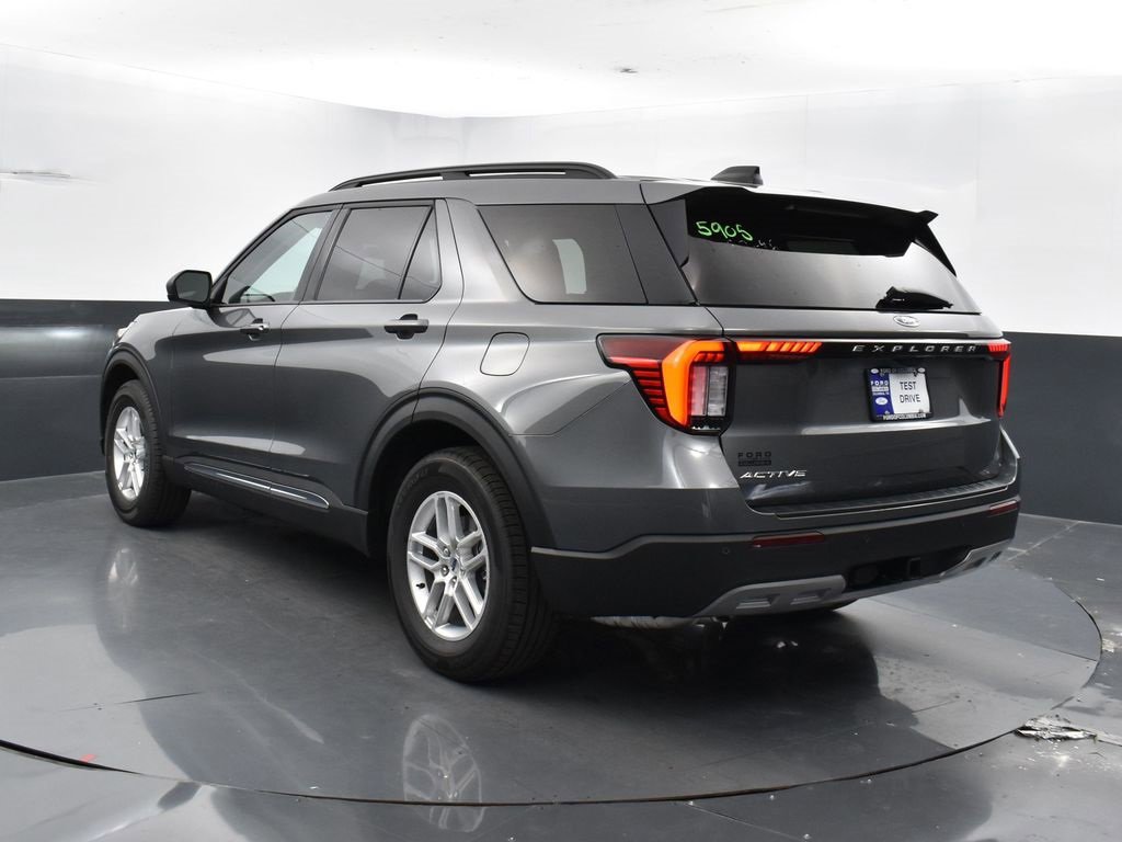 New 2025 Ford Explorer Active w/ Active Comfort Package image 8
