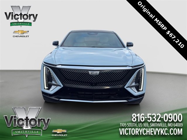 Used 2024 Cadillac Lyriq Luxury w/ LPO, Floor Liner Package image 2