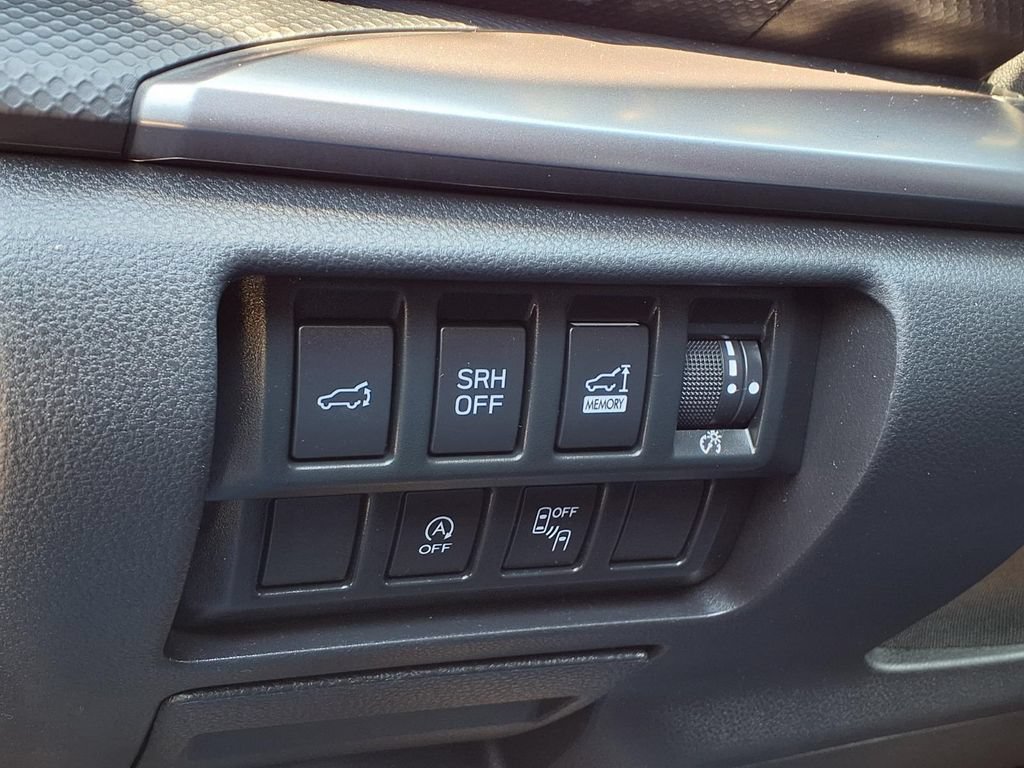 Used 2023 Subaru Forester Premium AWD/4WD image 25