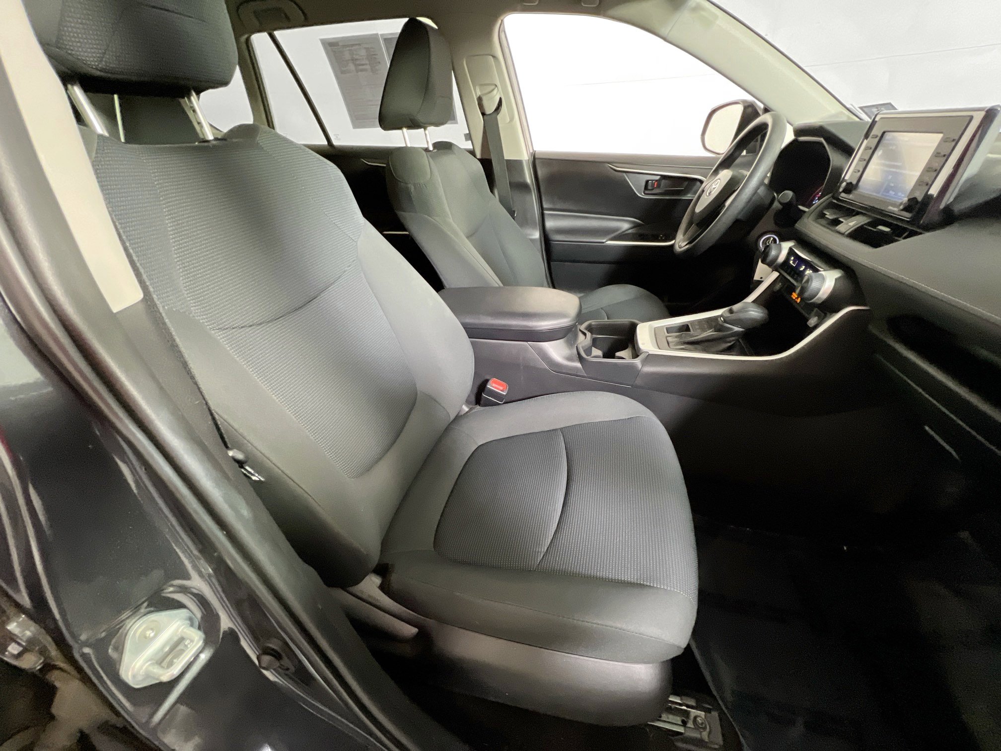 Used 2020 Toyota RAV4 LE w/ All Weather Liner Package image 25