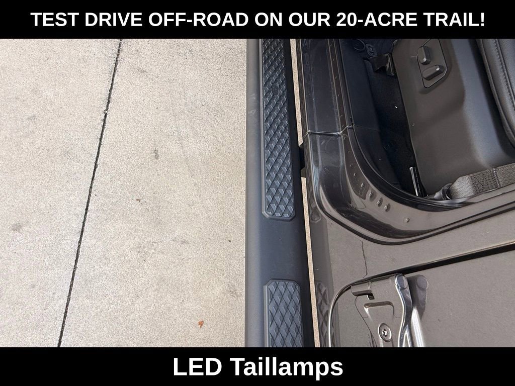 New 2026 Jeep Gladiator Sahara image 27